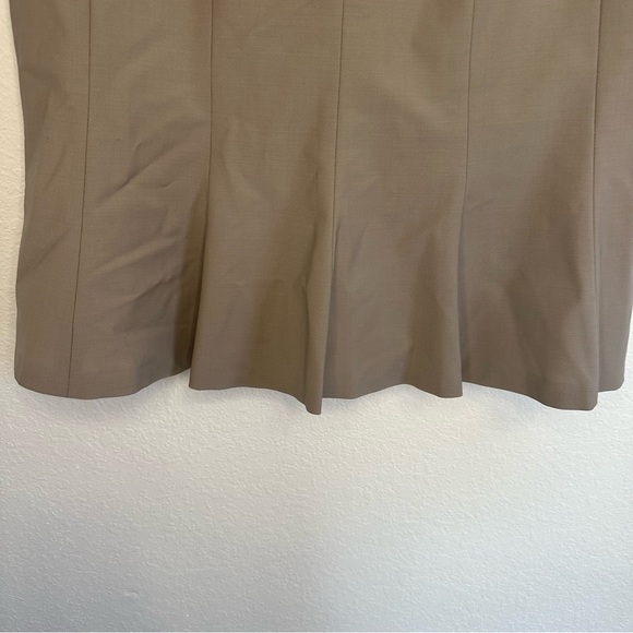 Ann Taylor Tan Skirt Size 4 - Picture 6 of 7
